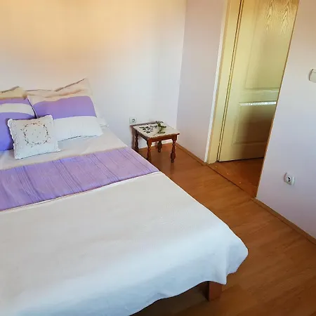 Petrovic Tara Vendégház